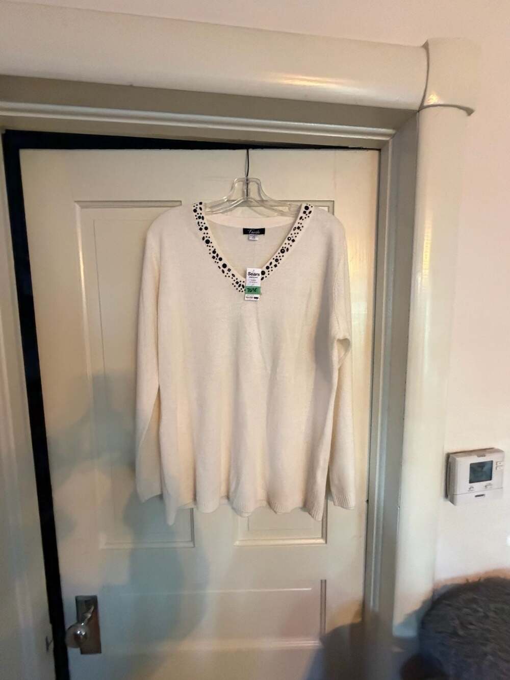 Fresh Embellished V-Neck Sweater Size XL White Beaded Pullover